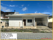Terreno com área de 216,00m², com edificação de aprox. 140,00m², alto ribeirão, em florianópolis/sc