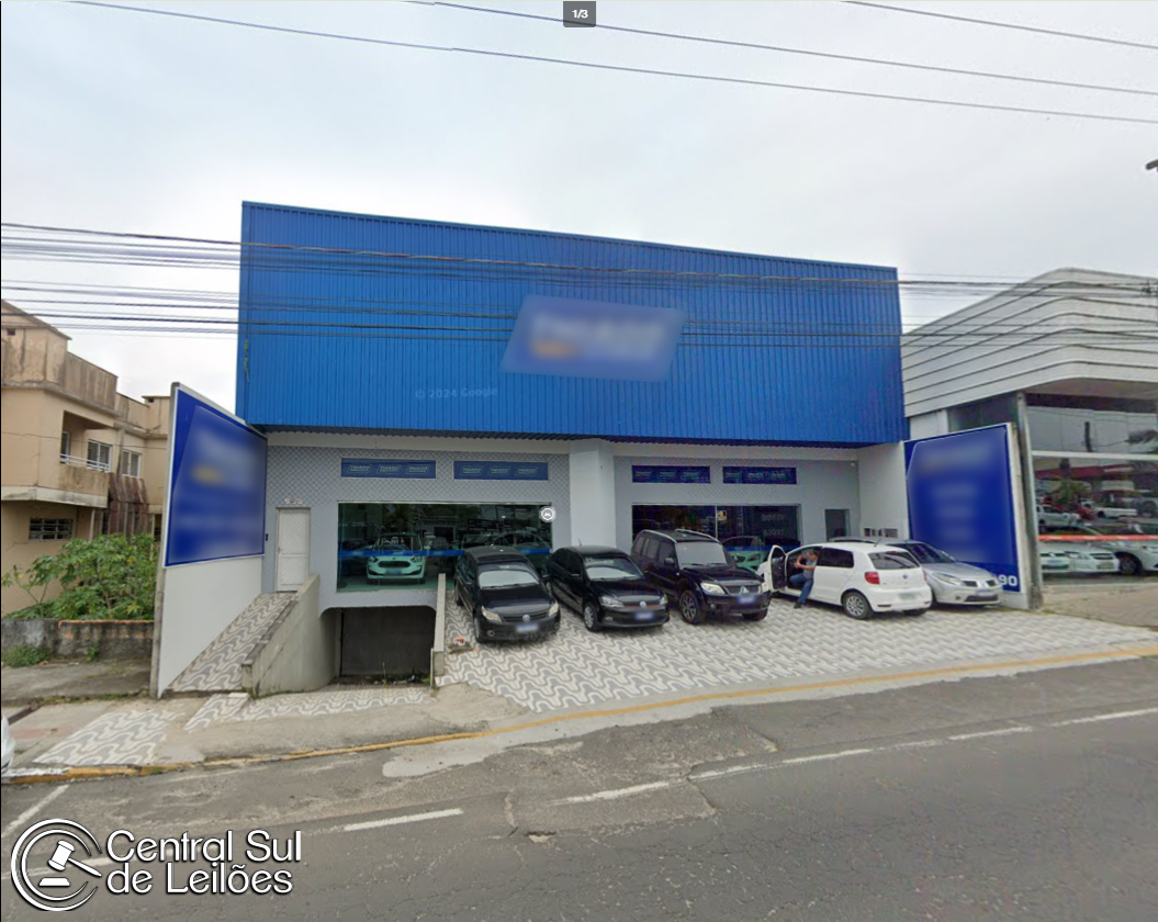 Terreno com área de 1.168,05m², com Edificação Comercial, no Centro, em Araranguá/SC