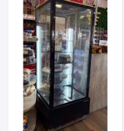 Vitrine vertical refrigerada para bolos, com seis prateleiras, marca Gelopar