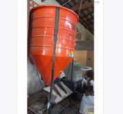 Silo Alimentador de matéria-prima, marca MFW, modelo MRO 1000 Plus