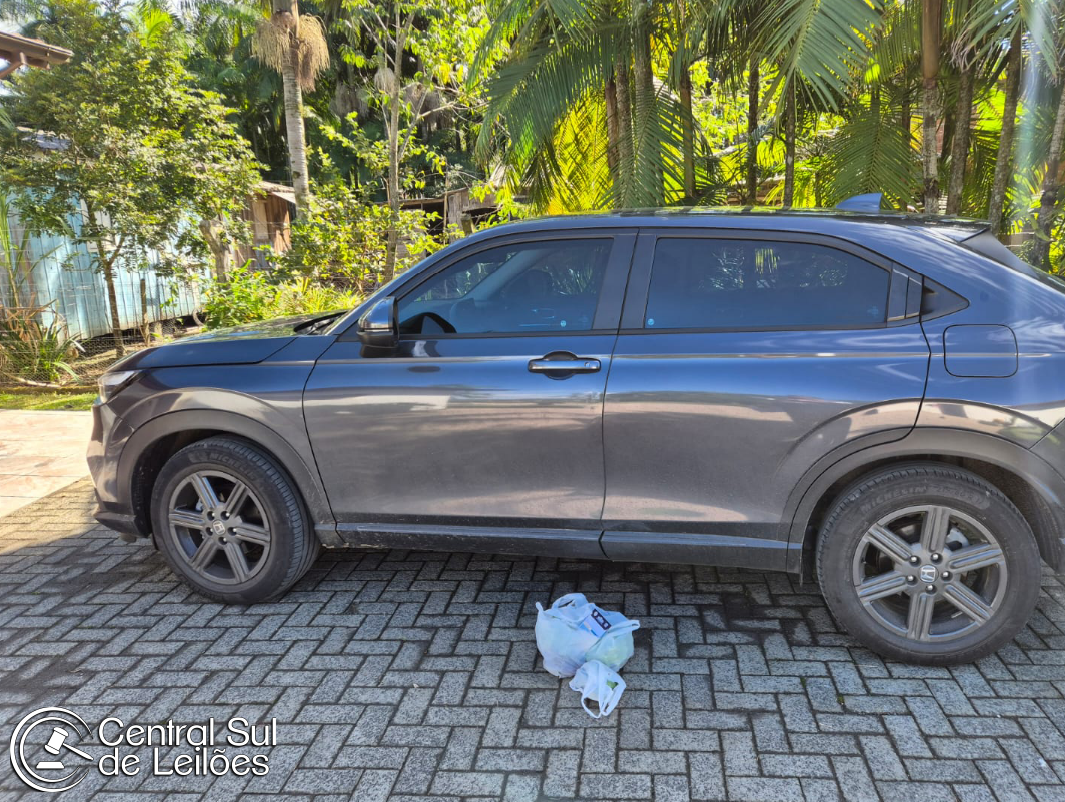 Automóvel Honda/HR-V EXL HS, modelo 2025, placa SXB9F18