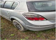 Automóvel GM/Vectra Hatch 4P GT, modelo 2008, placa MHI0199