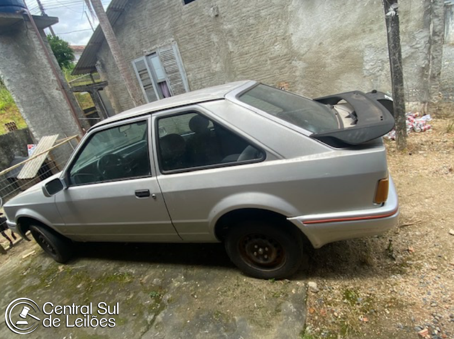 Automóvel Ford/Escort 1.0 Hobby, ano/modelo 1996, placa LXS0053