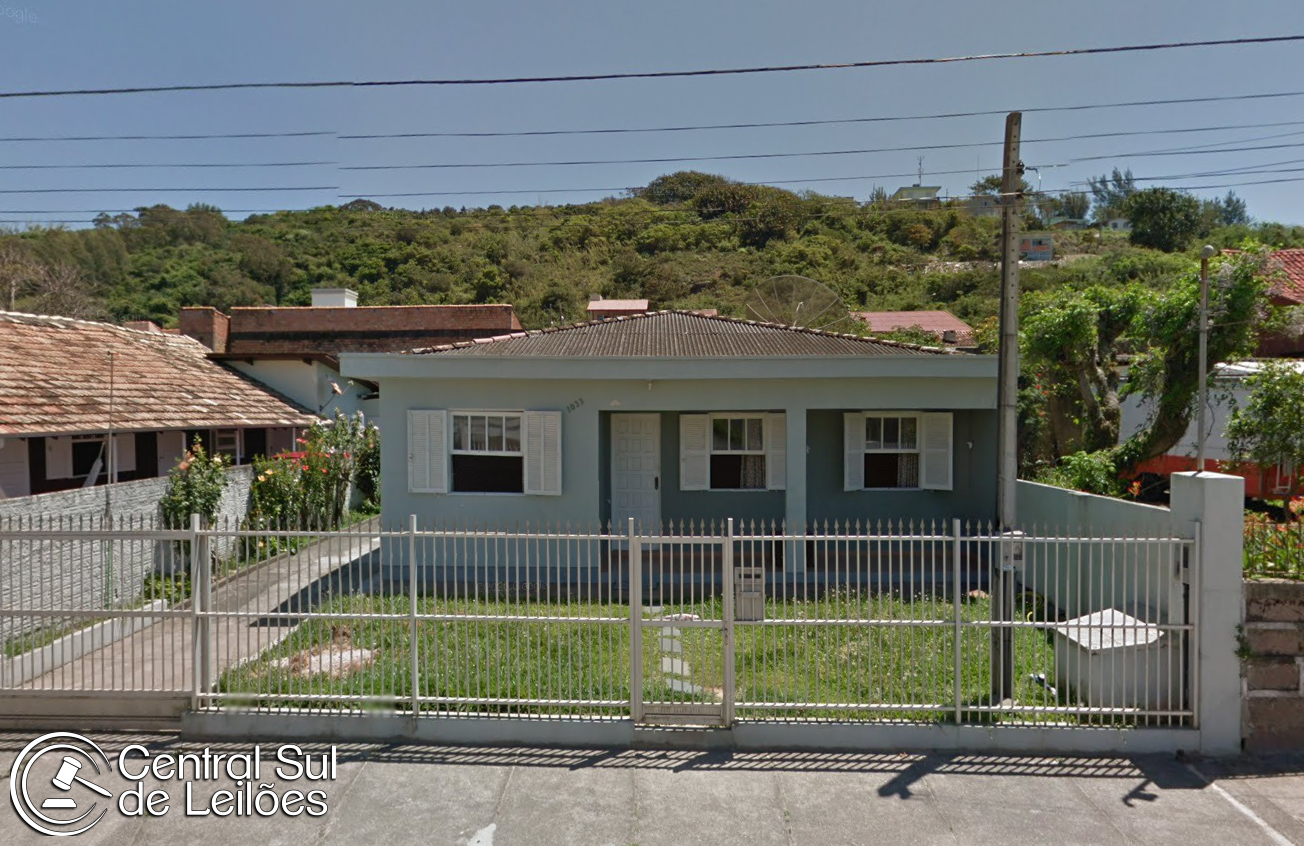 Imóvel com área de 312,50m², bairro Mar-Grosso, no Município de Laguna/SC
