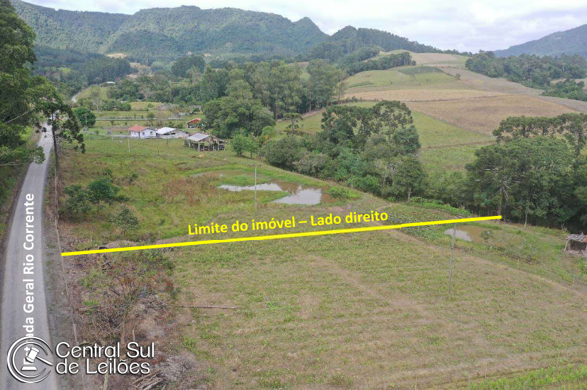 Fração de 6,25% correspondente a área rural de aprox. de 2.294,31m², inserida em área total de 36.709,00m², em Petrolandia/SC
