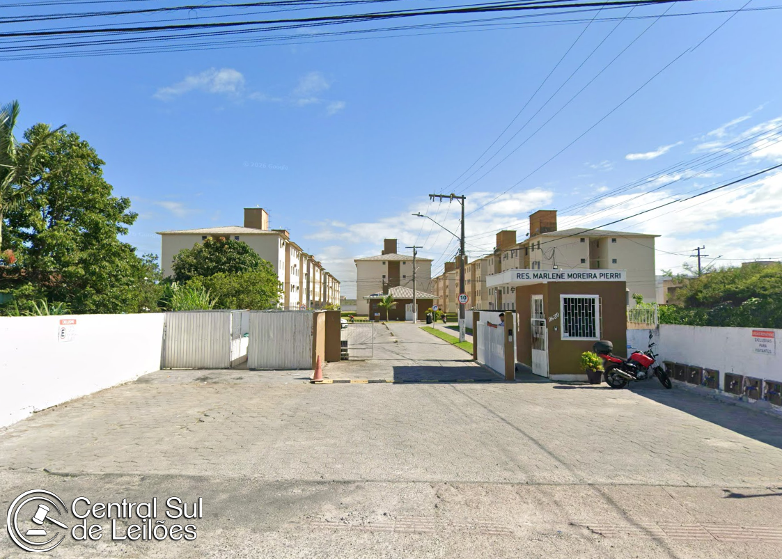Apartamento nº 215, bloco 2A, no Condomínio Residencial Marlene Moreira Pierri, em Palhoça/SC