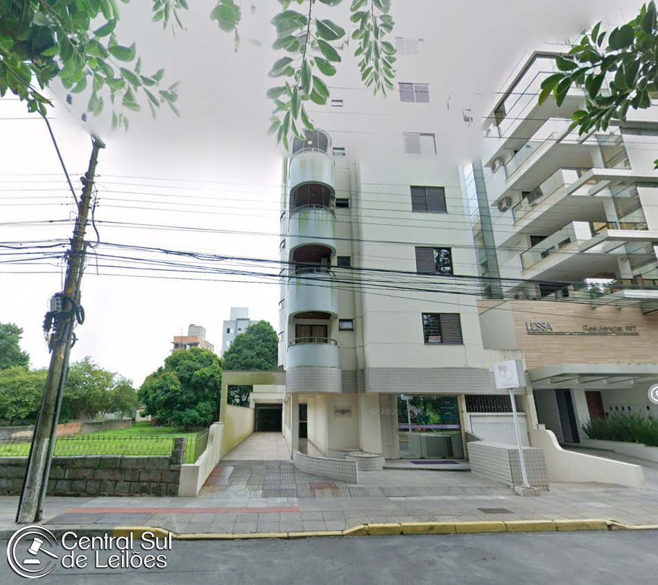 Apartamento nº 403 e 02 vagas de garagem, no Edifício Túllo Alves dos Santos, Centro, em Tubarão/SC