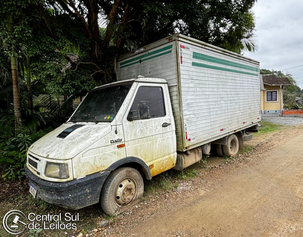 Caminhão Iveco Fiat/Daily 3510 C.c1 2002
