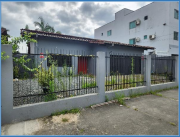 Foto principal do lote ITEM431 - Casa nº 477, com 570,00m² de área de terreno, bairro Saguacu, em JOINVILLE/SC do leilão 2º Leilão Caixa - 0005/0226 CPA/RE em Florianópolis.