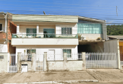 Foto principal do lote Imóvel de 2 pavimentos, com área construída de aprox. 272,00m², bairro Jardim Bela Vista, em Camboriú/SC do leilão Camboriú/SC - 1ª Vara Cível - 1º LEILÃO em Camboriú.