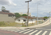 Foto principal do lote Terreno com área de 775,00m², com Galpão de aprox. 229,00m², no Município de Joinville/SC do leilão Joinville/SC - 2ª Vara do Trabalho em Joinville.