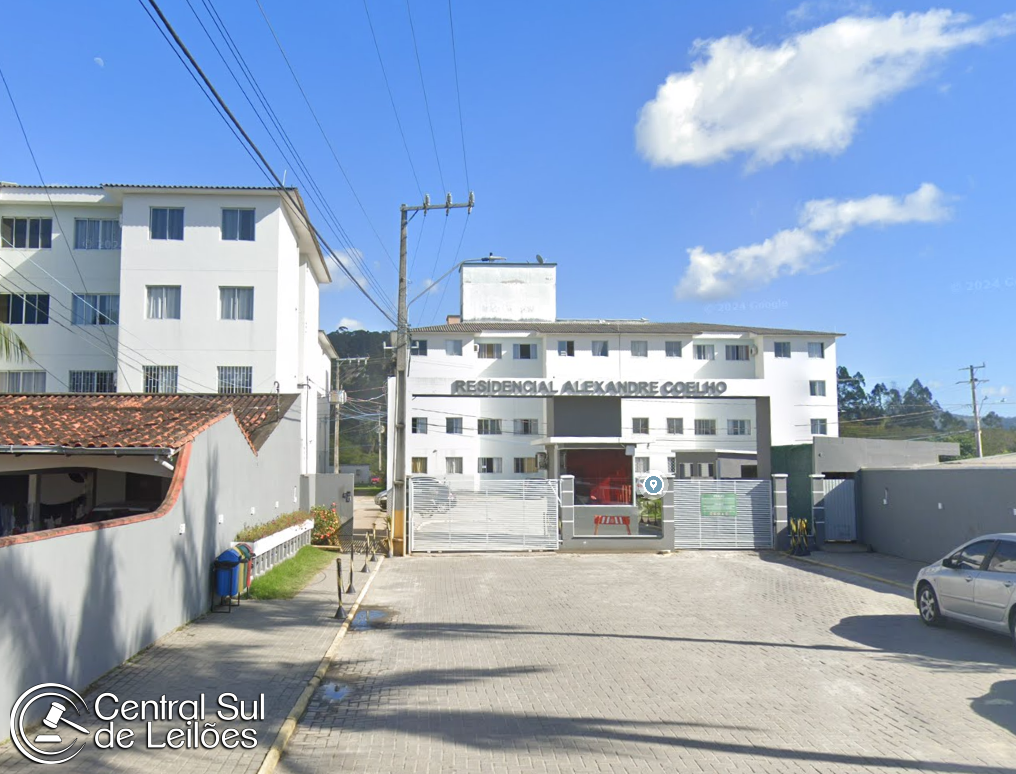 Direitos sobre Apartamento nº 1544, bloco 15B, no Res. Alexandre Coelho, em Palhoça/SC
