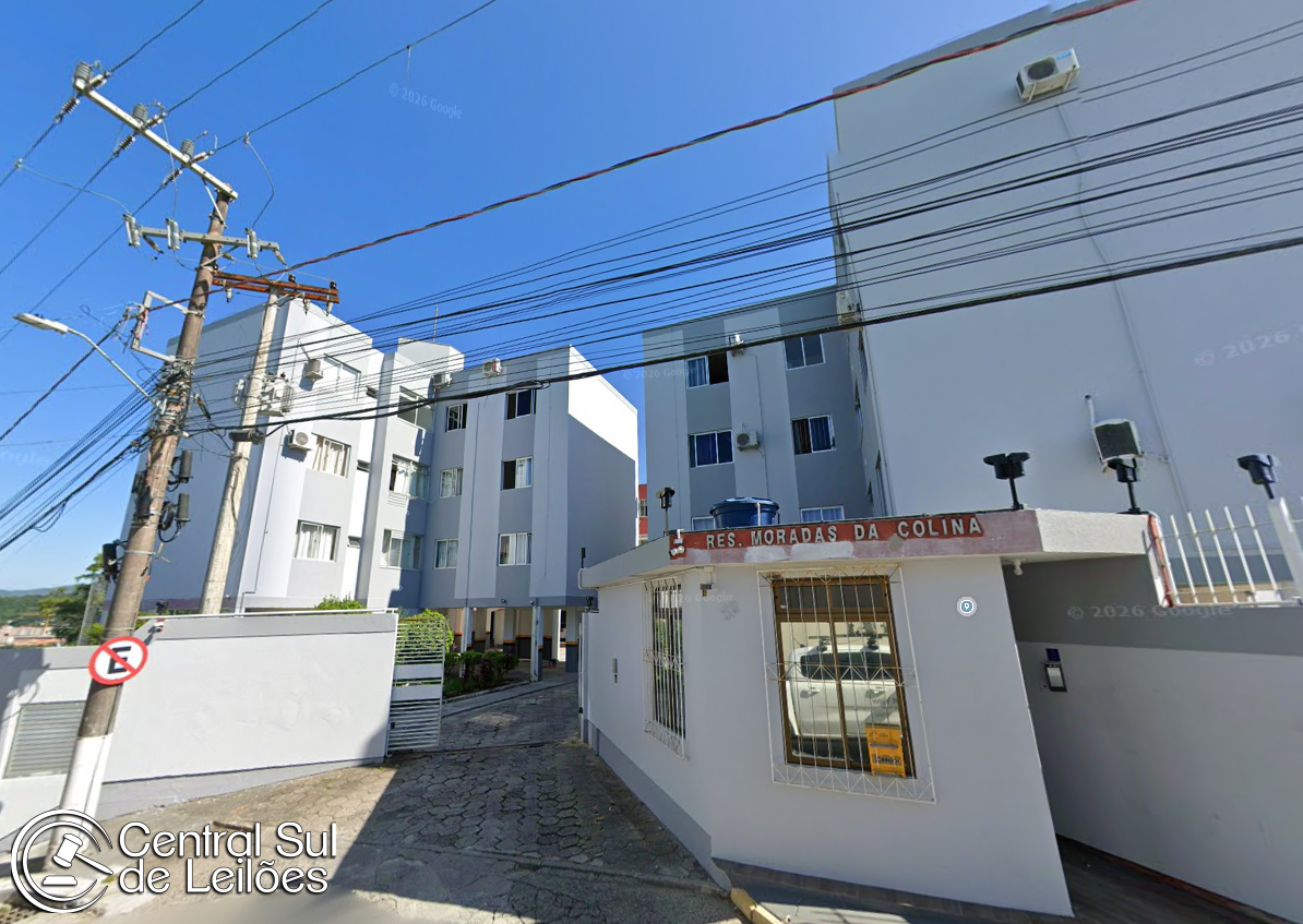 Apartamento nº 103, bloco 03, no Conjunto Residencial Moradas da Colina, em São José/SC