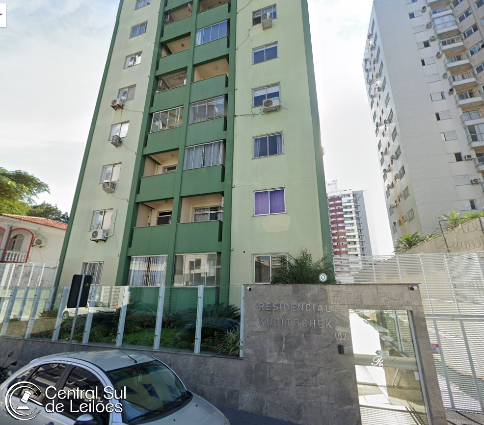 Apartamento nº 804, no Edifício Residencial Kubitschek, em São José/SC